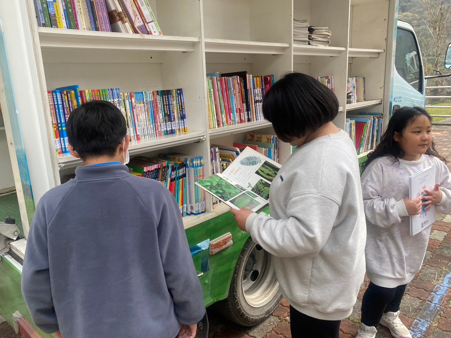 1140221雲水書車到校(另開新視窗)